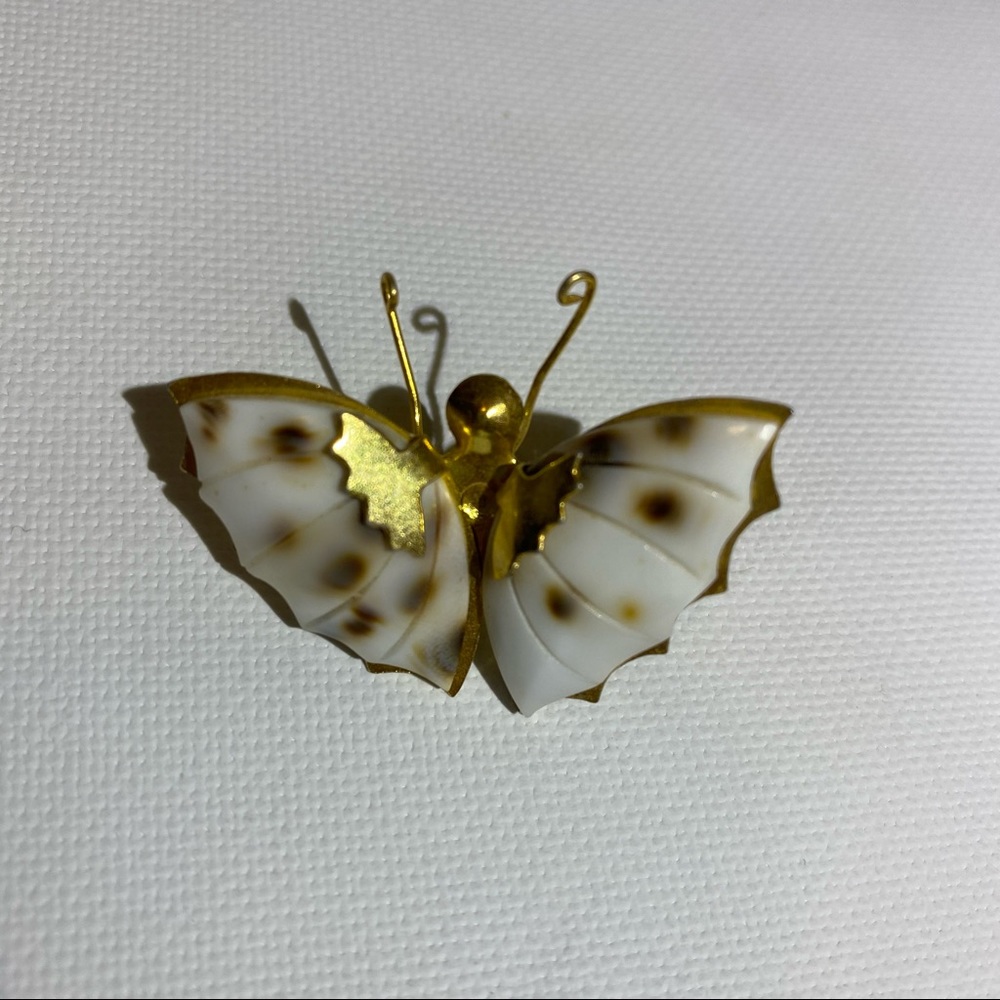 Vintage Sea Shell Wing Gold Tone Butterfly Brooch